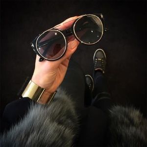 REPOST- Tom Ford Joan - like new, NO scratches!
